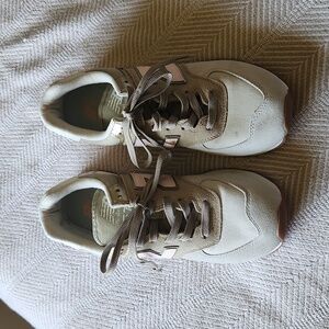 New Balance 574 size 10